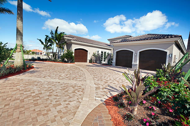 Best Local Driveway Pavers  in Weyauwega, WI